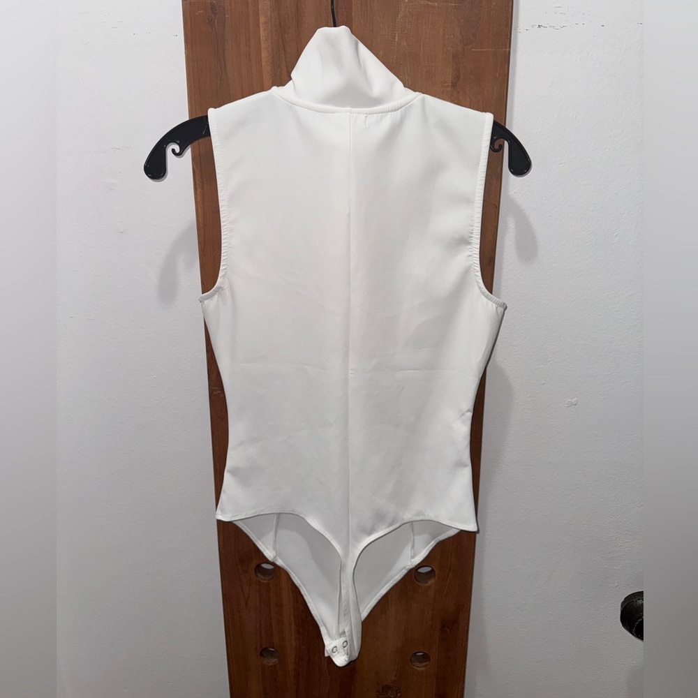 Good American Scuba Sleeveless Zip Up Bodysuit - Picture 5 of 12